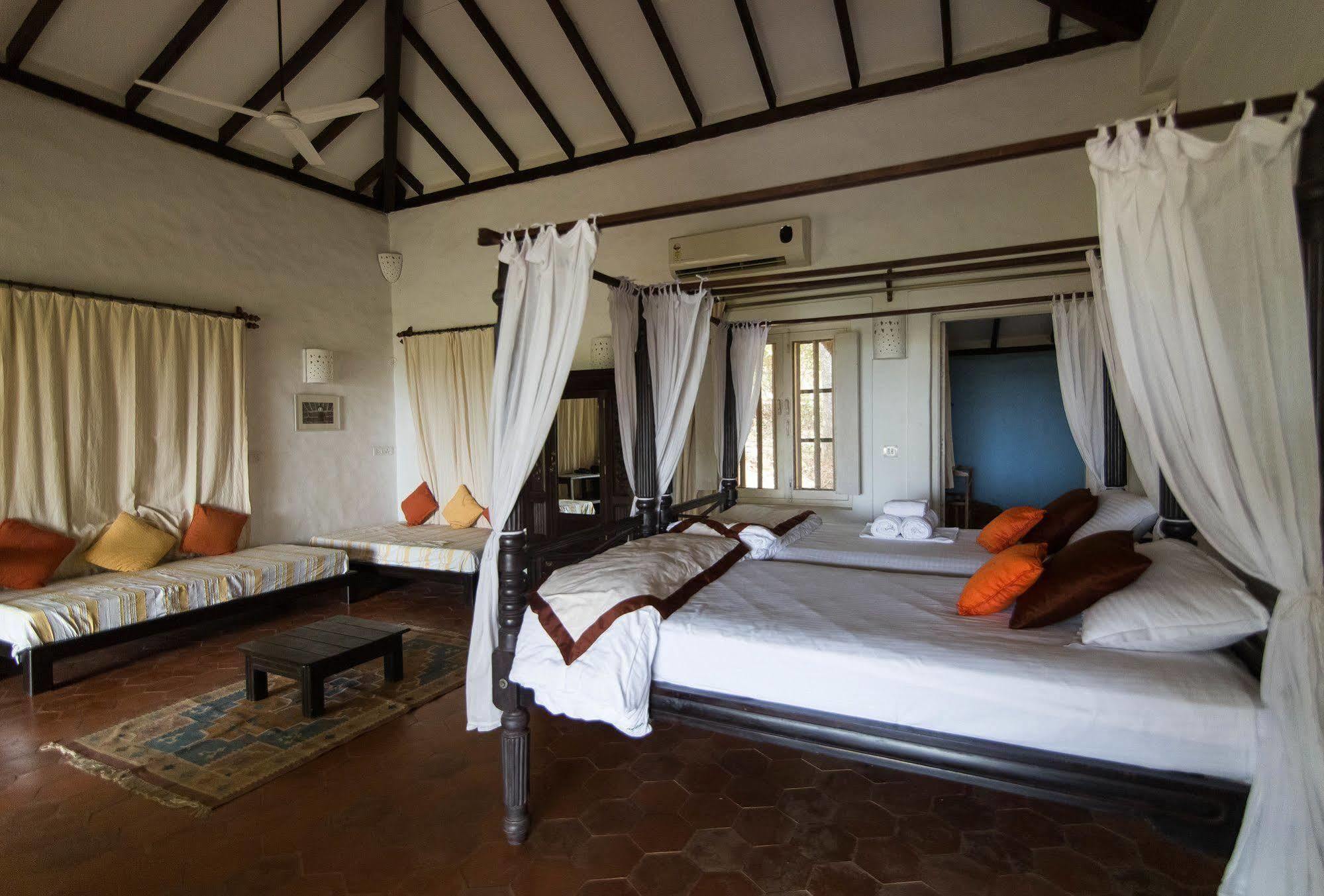 Wildflower Villas - All Villa Hotel, Family Run Candolim Exterior foto